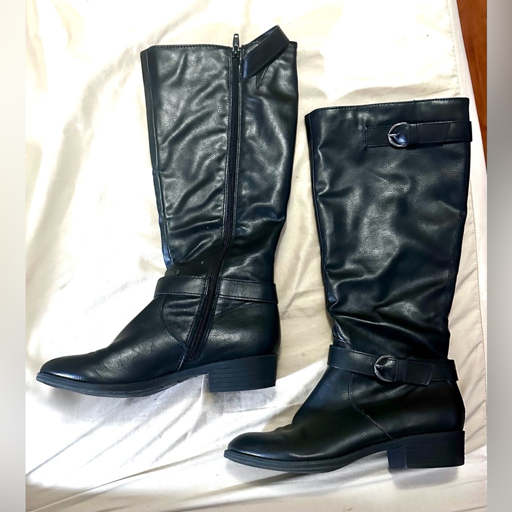 Me Too Sleek Black  Knee High Boots